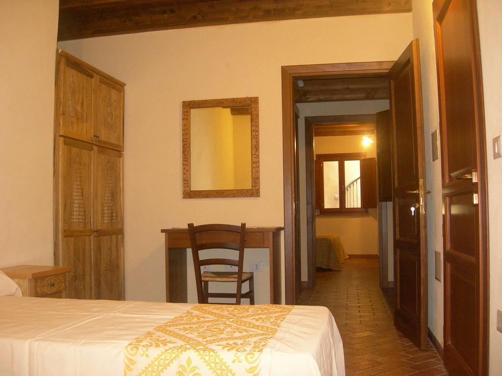 Agriturismo Battaglia Villamassargia Habitación foto