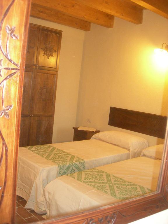 Agriturismo Battaglia Villamassargia Habitación foto